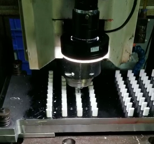 對位雕刻機系統